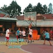 TS VI Street basketball: Turnir su otvorili najmlađi košarkaši, pa i mi sa najmlađima započinjemo košarkašku galeriju klipova iz TS-Centra; Trstenik, jul 2016. god.